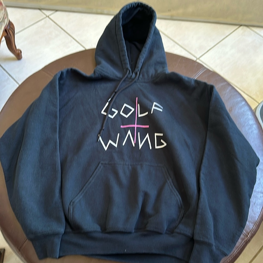 Men’s Medium Logo Hoodie | Black|Wang in Chinese means “King”-the GOLF KING